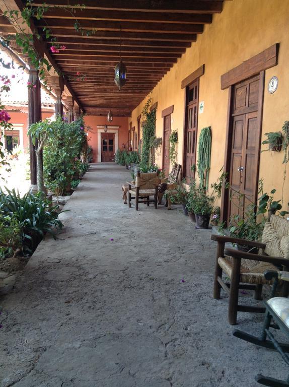 Hotel Meson de San Antonio à Pátzcuaro Extérieur photo
