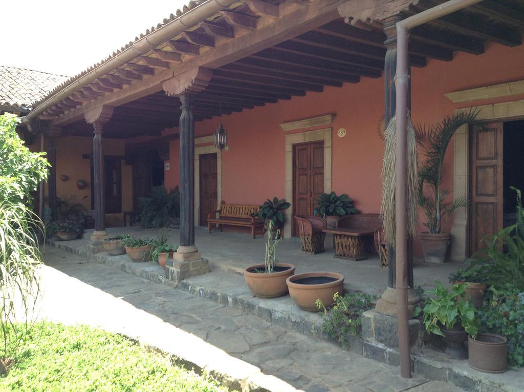 Hotel Meson de San Antonio à Pátzcuaro Extérieur photo