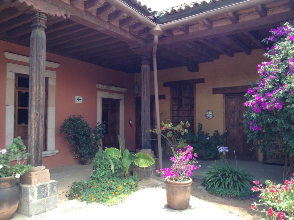 Hotel Meson de San Antonio à Pátzcuaro Extérieur photo