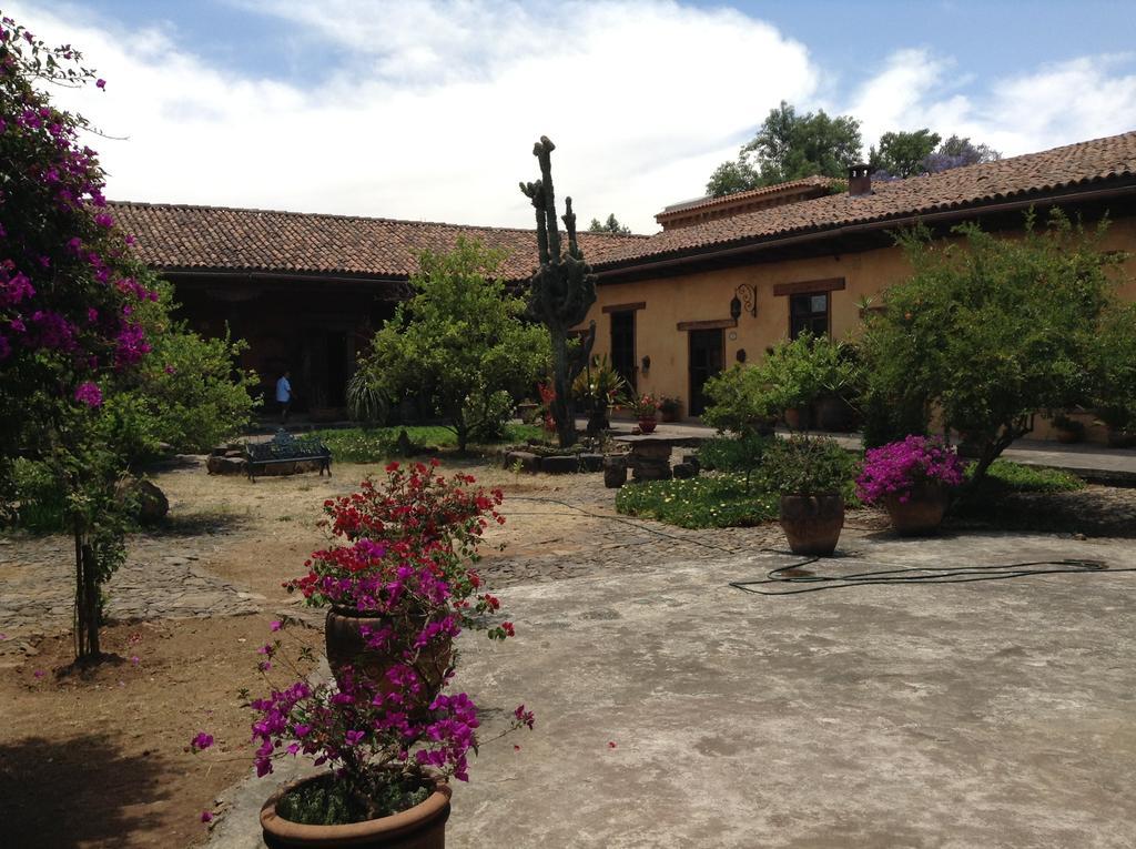 Hotel Meson de San Antonio à Pátzcuaro Extérieur photo