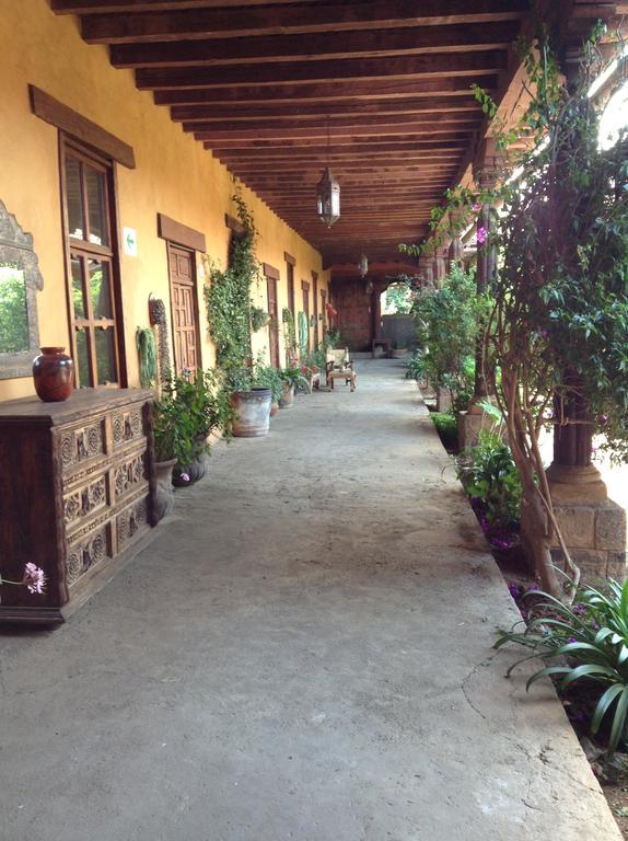 Hotel Meson de San Antonio à Pátzcuaro Extérieur photo