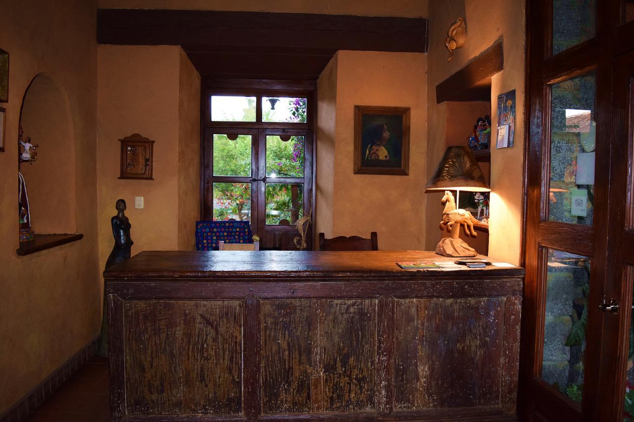 Hotel Meson de San Antonio à Pátzcuaro Extérieur photo