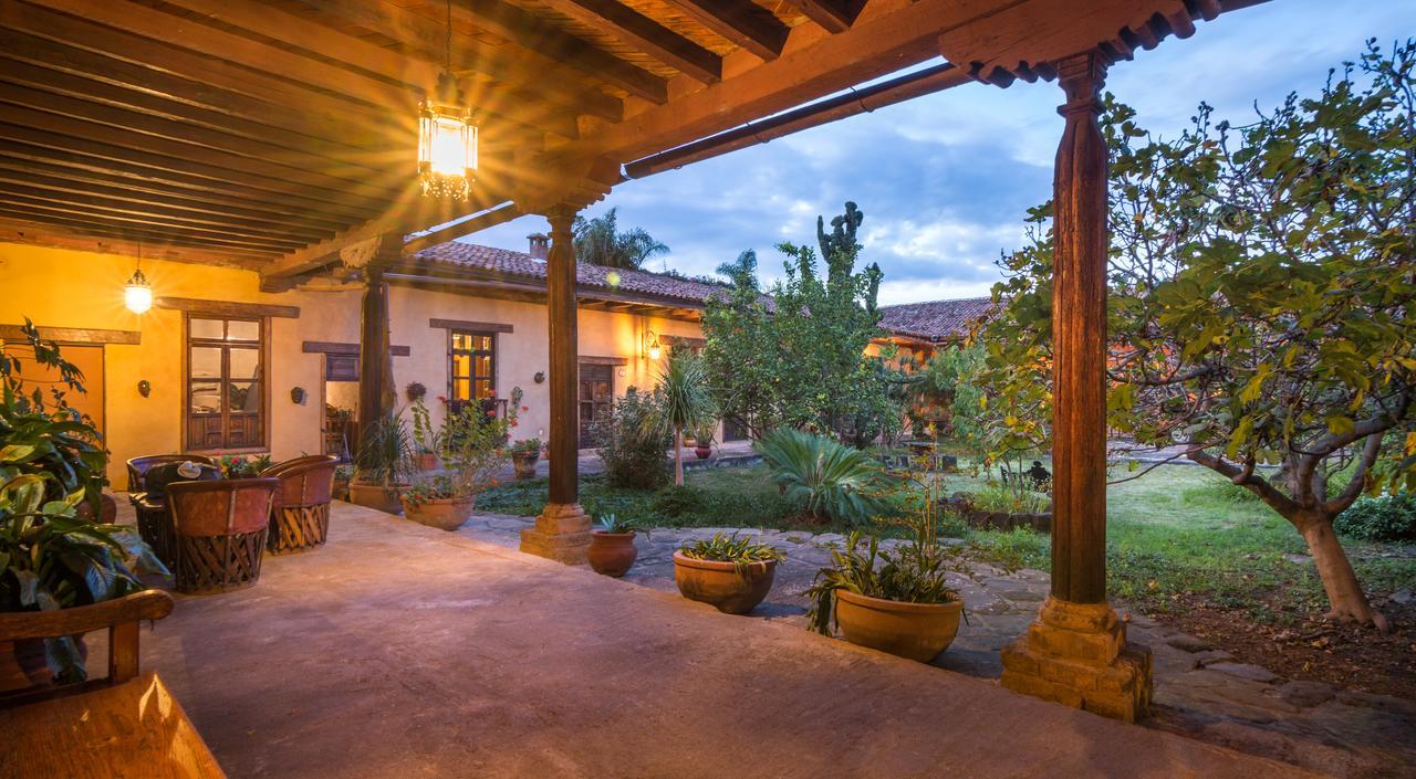 Hotel Meson de San Antonio à Pátzcuaro Extérieur photo