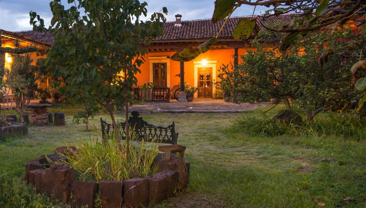 Hotel Meson de San Antonio à Pátzcuaro Extérieur photo