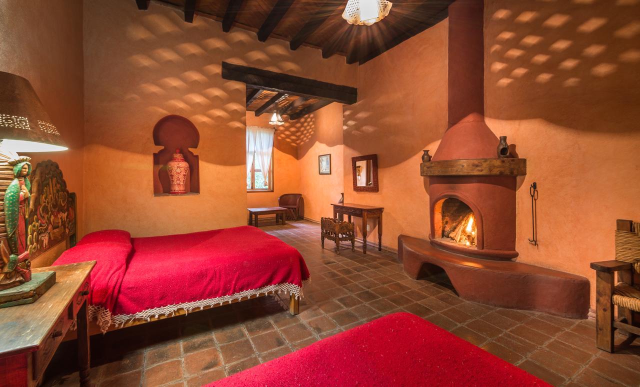 Hotel Meson de San Antonio à Pátzcuaro Extérieur photo