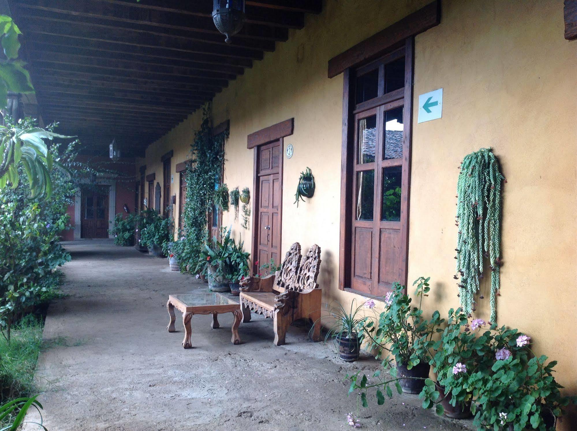 Hotel Meson de San Antonio à Pátzcuaro Extérieur photo